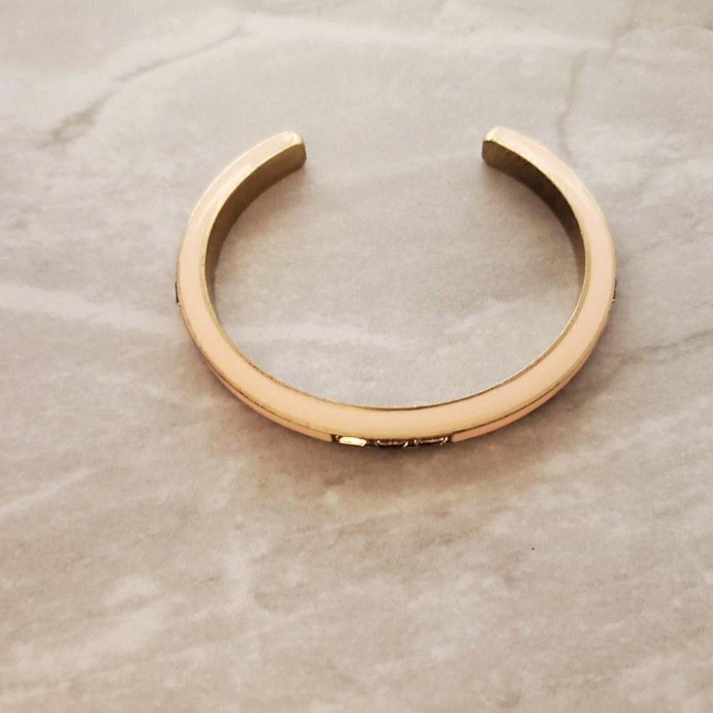 🎀 J.Crew Light Blush Rhinestones Crystal Enamel Cuff Bracelet 🎀 - Picture 7 of 10